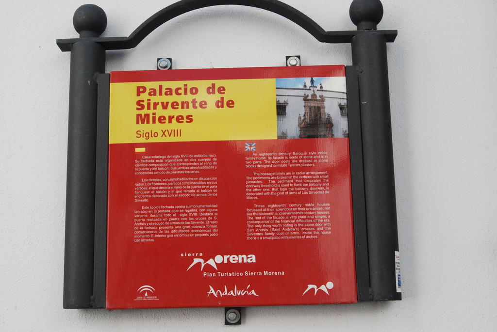 Palacio Sirvente Mieres - Parking Gratuito Andújar Екстериор снимка