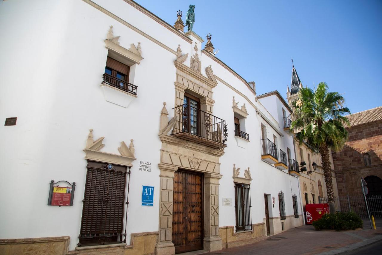 Palacio Sirvente Mieres - Parking Gratuito Andújar Екстериор снимка